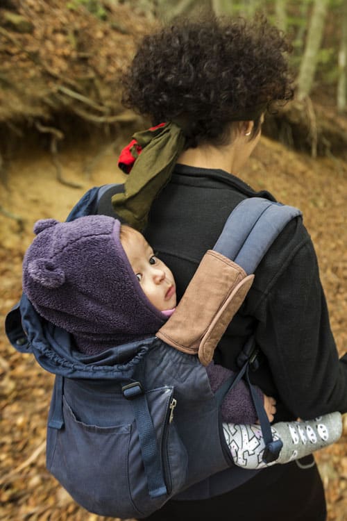 baby backpacking with mom