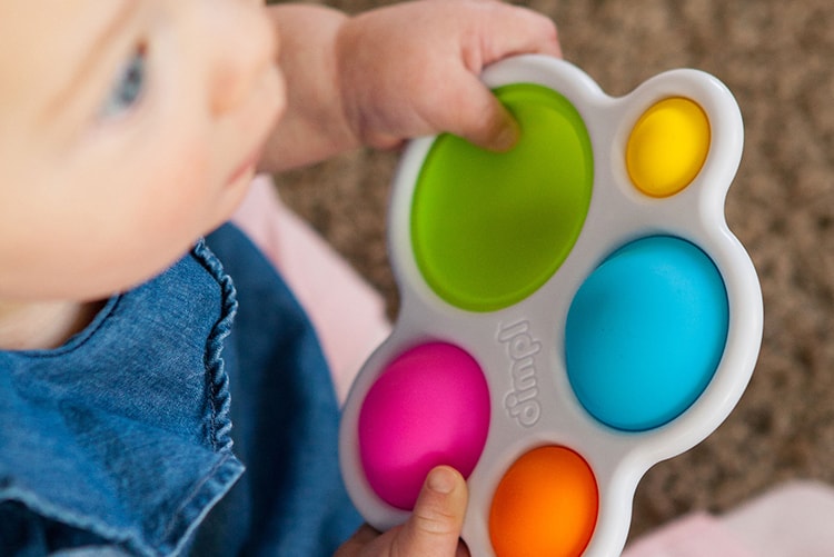 10 Genius Travel Toys For Toddlers To Save Your Sanity - Hangry By
