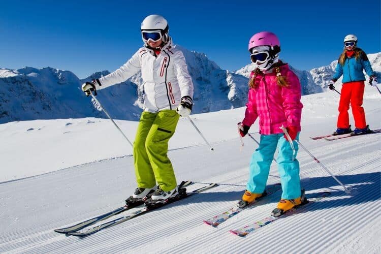 Planning Family Vacation Skiing