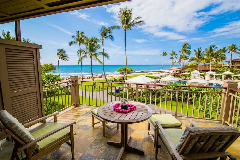 7 Best Hawaiian Luxury Resorts For Families