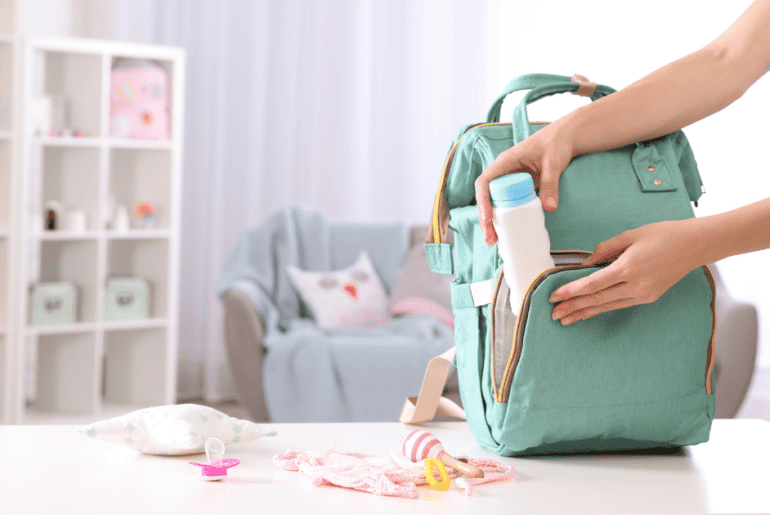 The Ultimate Diaper Bag Essentials Checklist: What Every Parent Needs