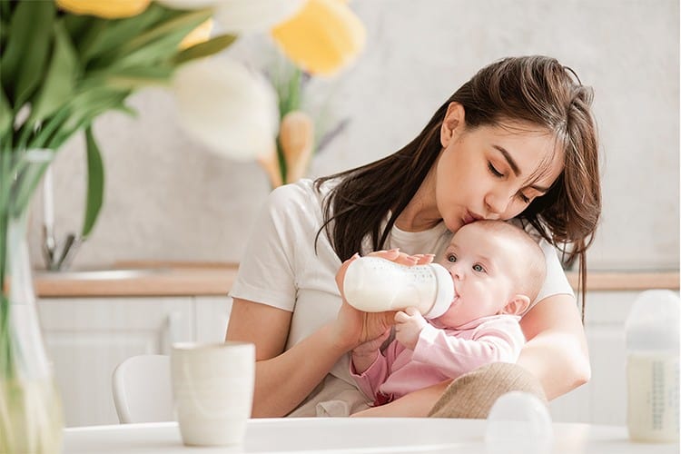 27 of the Best Baby Feeding Supplies Moms Are Using Right Now