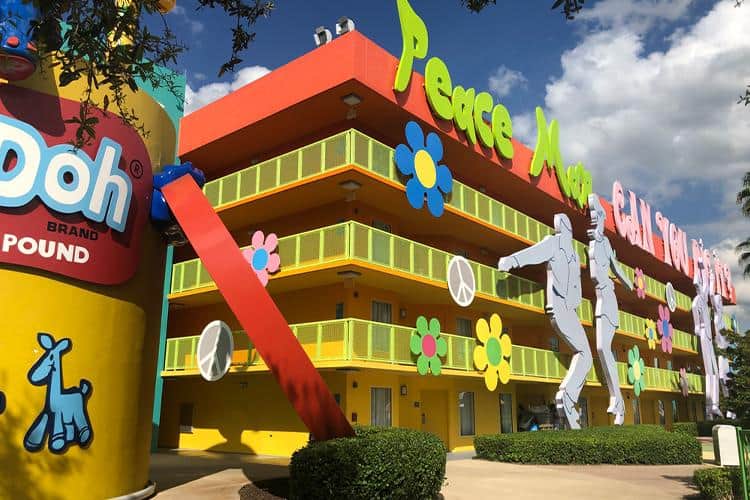 Value Resorts: Pop Century Resort &Amp; Art Of Animation Resort